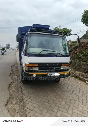 Lorry for Transportation Available