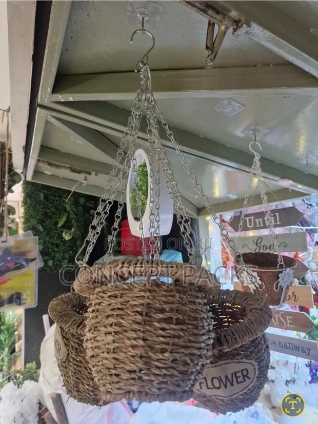 Hanging Interior Design Flower Pot - main view