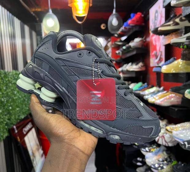 Nike Shox Grey* *White Supreme