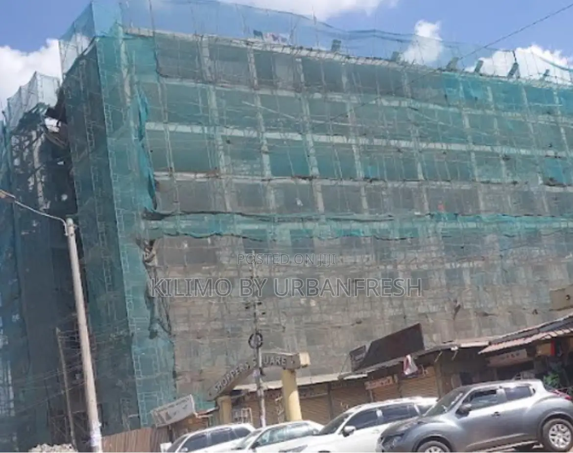 Construction 3m X 50m.