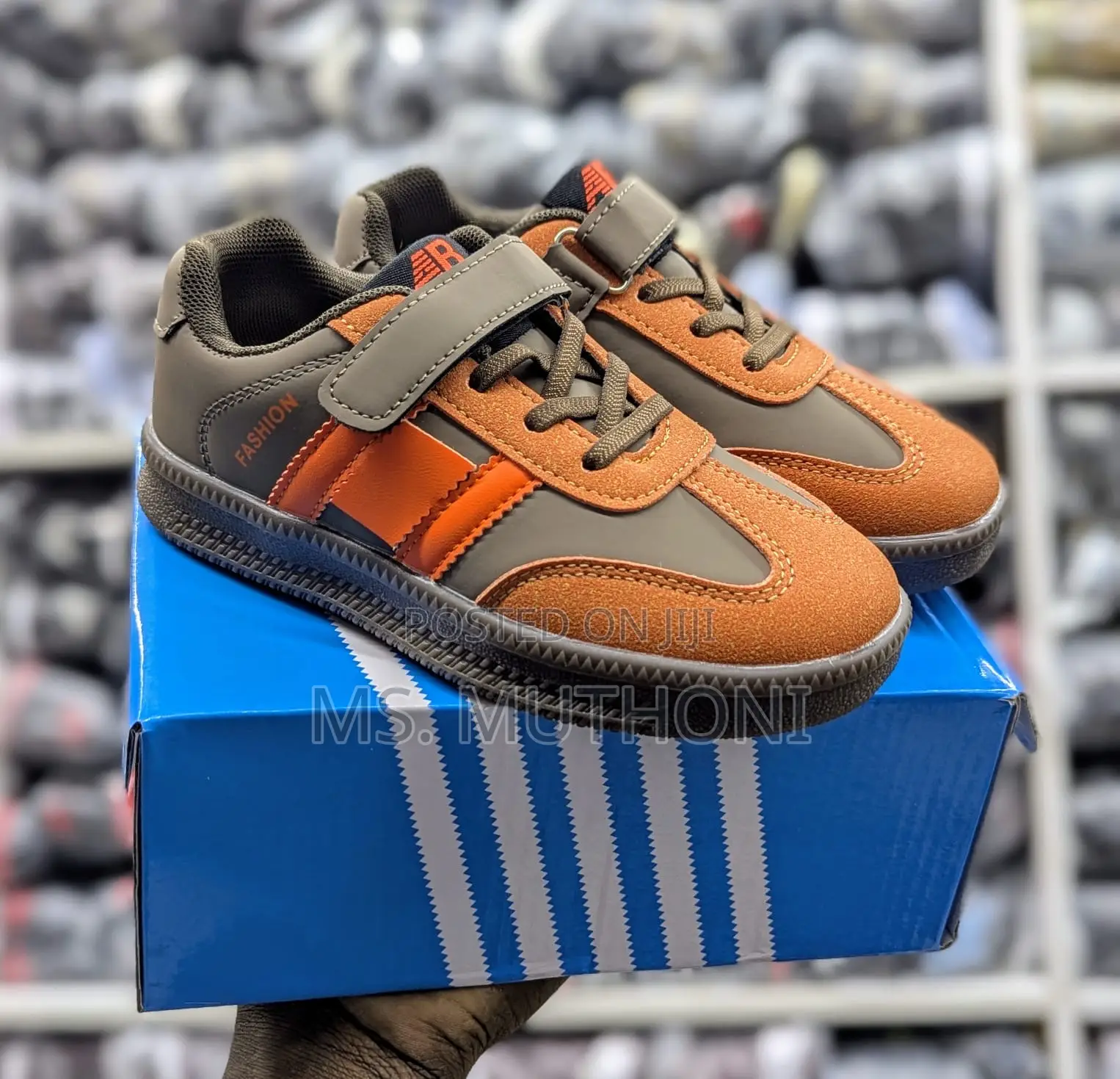 Casual Kids Sneakers Size 25-30