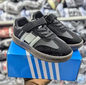 Casual Kids Sneakers Size 25-30