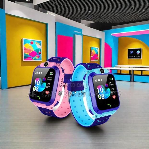 Q12 Kids Watch With Sim Card Slot And Lbs Tracker - thumbnail 3