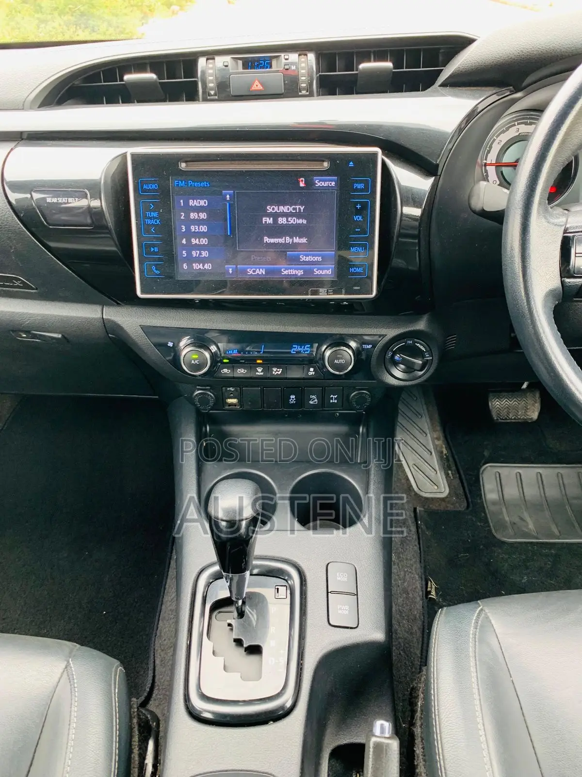 Toyota Hilux Revo Double Cab Deisel 2.8 AWD 2018 White