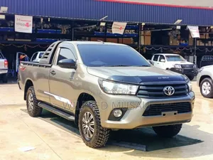 Toyota Hilux Revo Single Cab Deisel 2.4 RWD 2019 Gold