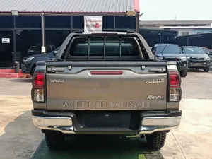 Toyota Hilux Revo Single Cab Deisel 2.4 RWD 2019 Gold
