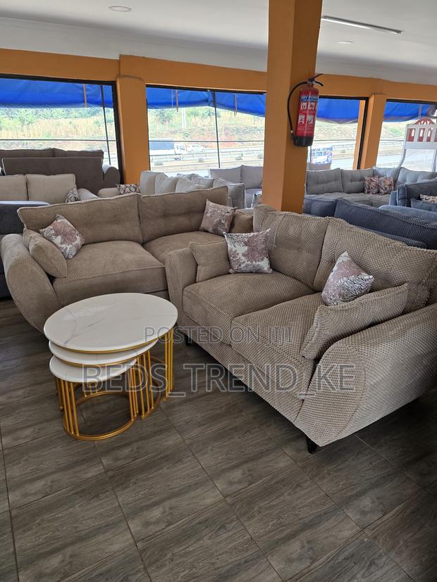 Inviting 5 Seater Butterfly Sofa Set 3,2