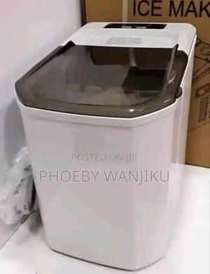 Quality Ice Cube Maker - thumbnail 2