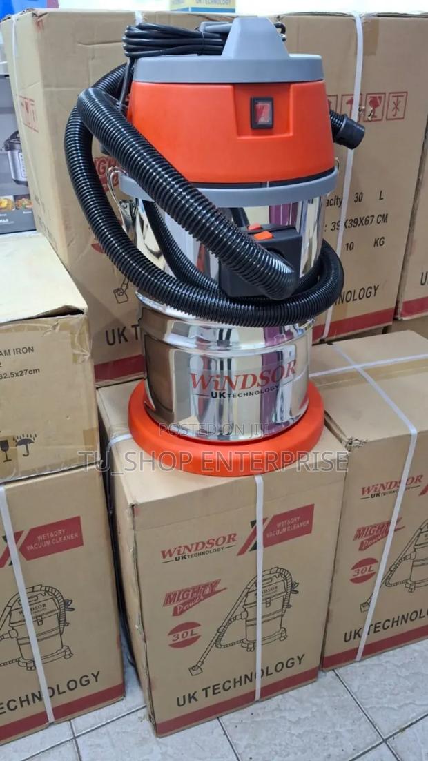 *Windsor 30l Wet and Dry Vacuum Cleane - main view