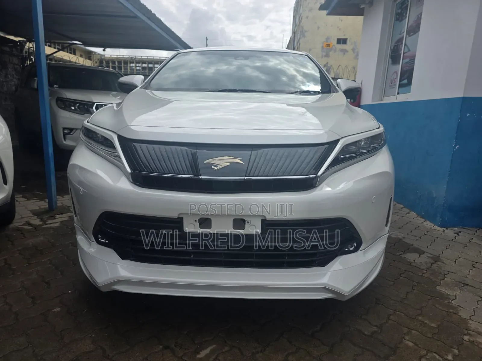 Toyota Harrier 2.0 2019 White