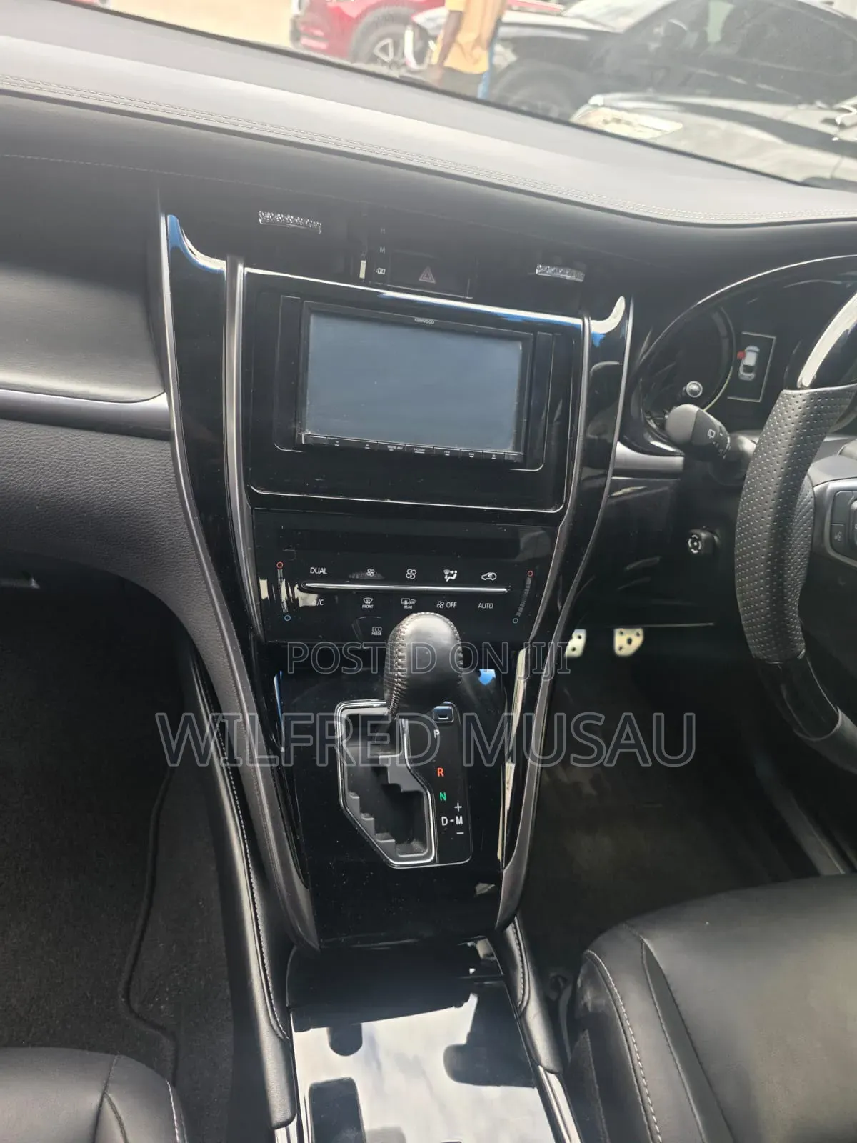 Toyota Harrier 2.0 2019 White