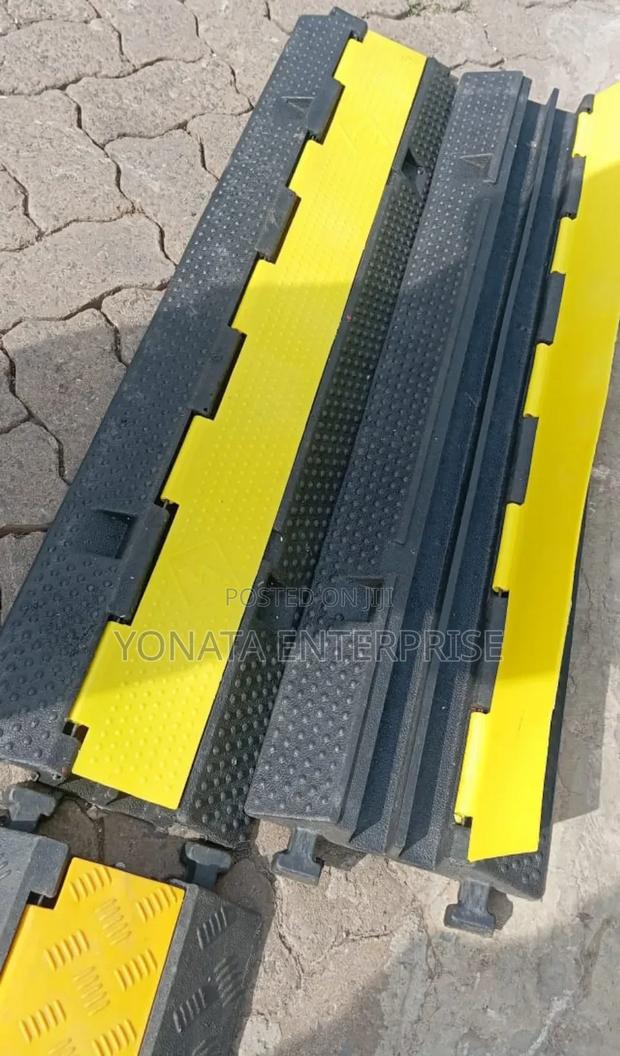 Light Duty 2-Channel Rubber Cable Protector