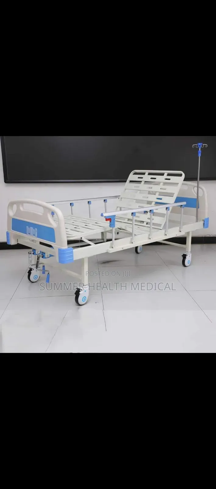 Double Crank Hospital Bed With Mattress