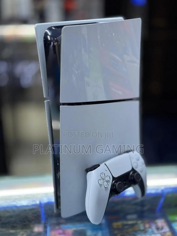 Ps5 Digital Used - thumbnail 2