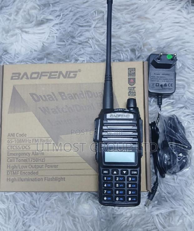 Baofeng Uv-82 Radio Call Walkie Talkie Flashlight and Alert