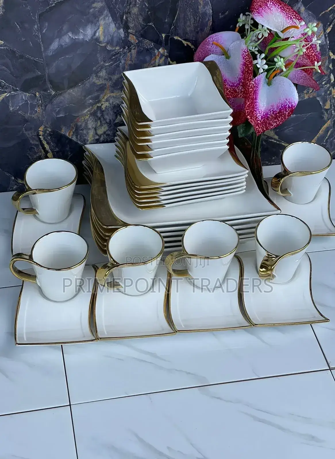 Gold Unique Dinner Set