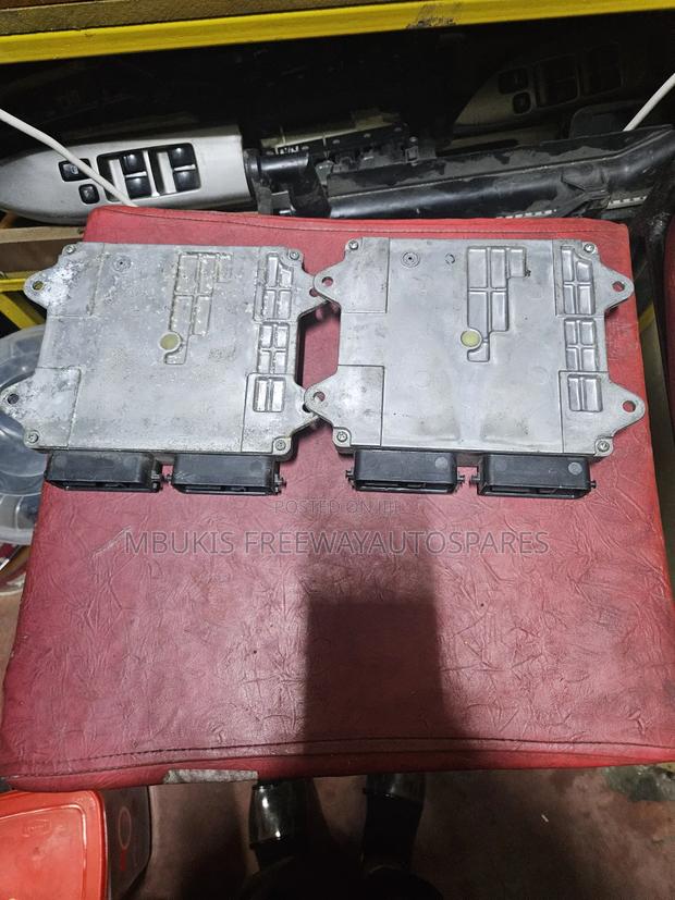 Engine Control Unit Mitsubishi Colt - thumbnail 2