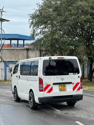 Toyota HiAce 2016 White