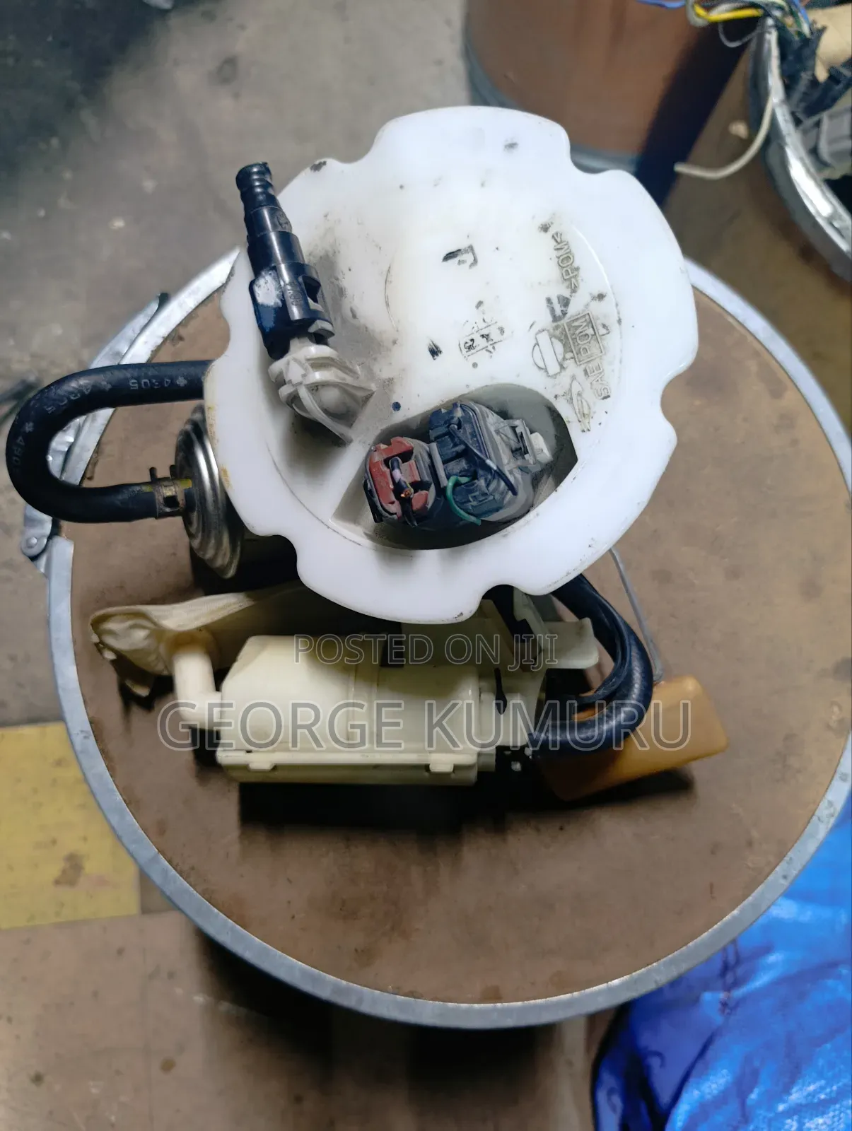 Fuel Pump Nissan Wingroad Y11