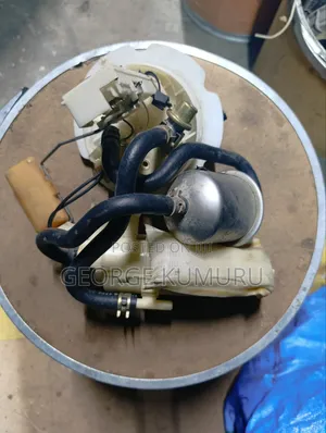 Fuel Pump Nissan Wingroad Y11