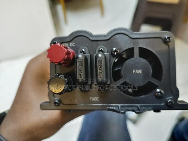 Durable Solar Inverter - thumbnail 4