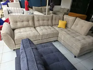 Chestrfield 6 Seater L Seat