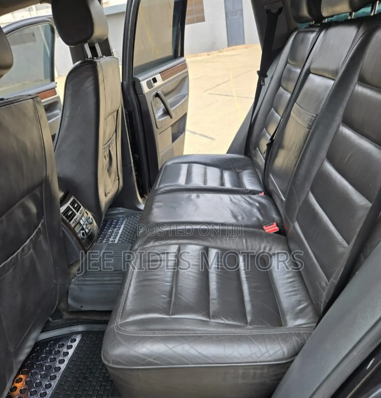 Volkswagen Touareg 2006 Gray