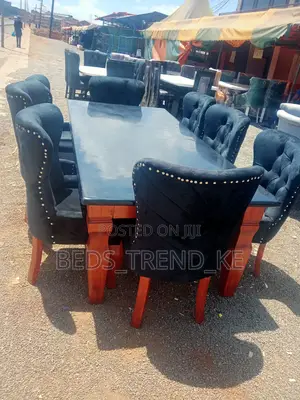 Royal 8 Seater Dining Set
