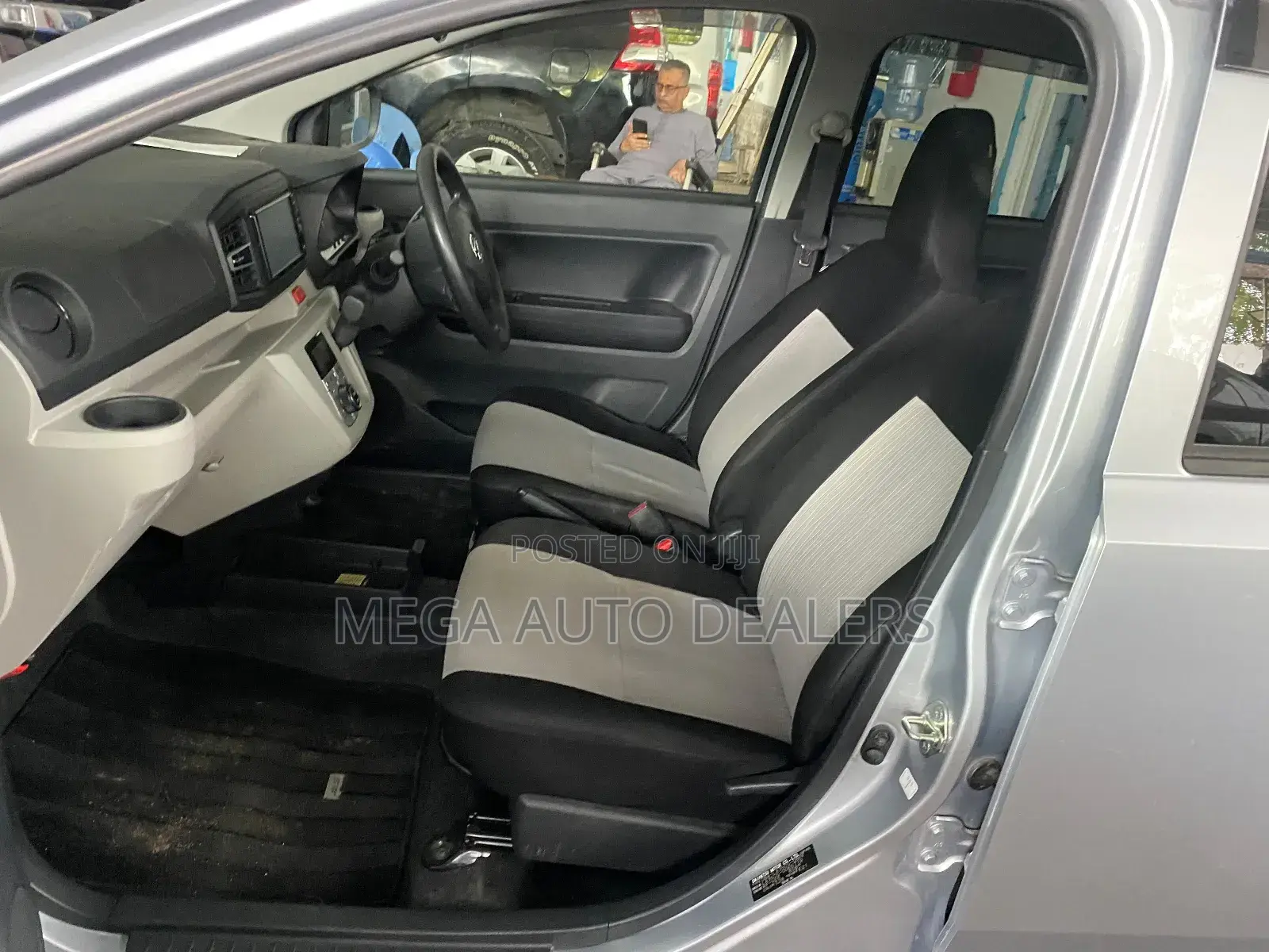 Daihatsu Mira 2018 Gray