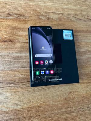 Samsung Galaxy Z Fold 5 256 GB Black - main view