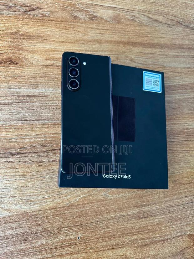 Samsung Galaxy Z Fold 5 256 GB Black - thumbnail 2
