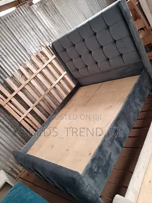 Relaxing 6 by 6 Modern Bed