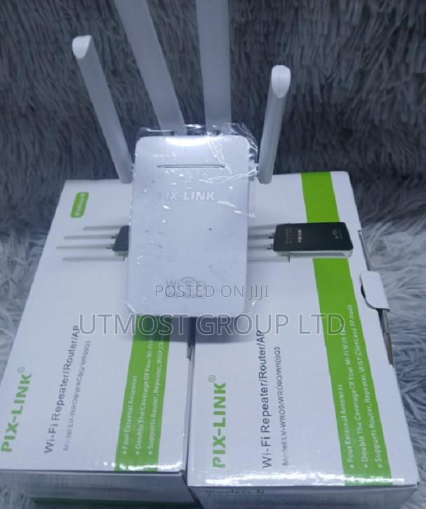 300mbps Wifi Extender | Pix-Link Wifi Booster (Wireless Data - main view
