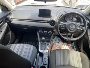 Mazda 2 2018 Blue
