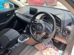 Mazda 2 2018 Blue