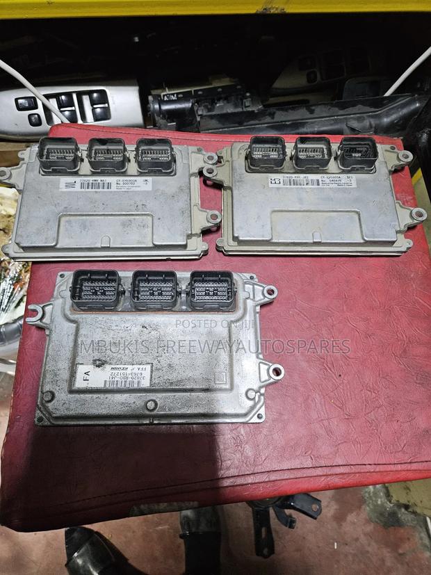Engine Computer Honda Stepwagon/Civic / Freed - thumbnail 3