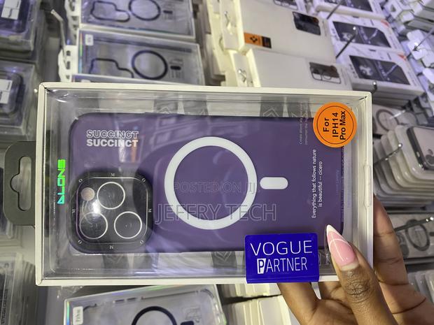 Lekevo iPhone 14 Pro Max Magsafe Case With Lens Protector - main view