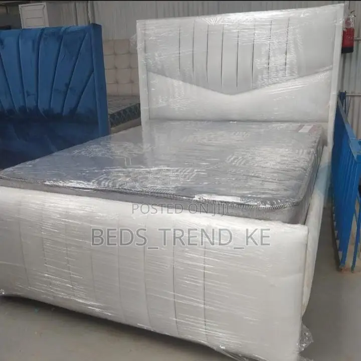 Modern Soft 6 by 6 Ft Bed