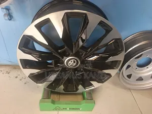 20 Inch V8 Alloy Rims