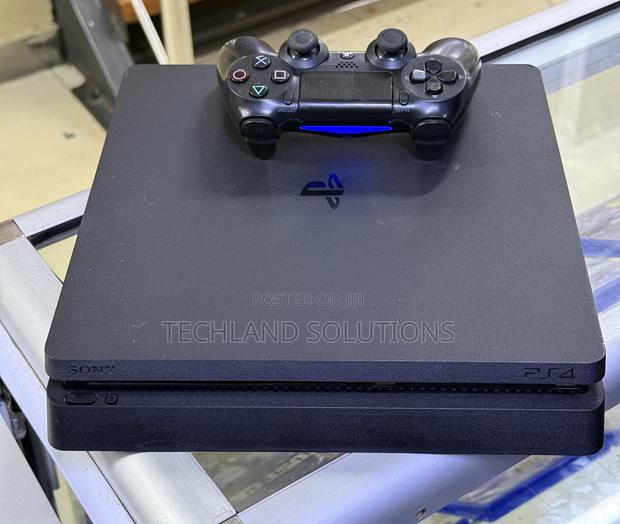 Faintly Used Sony Ps4 Slim - main view