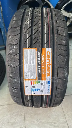235/35r18 Centara