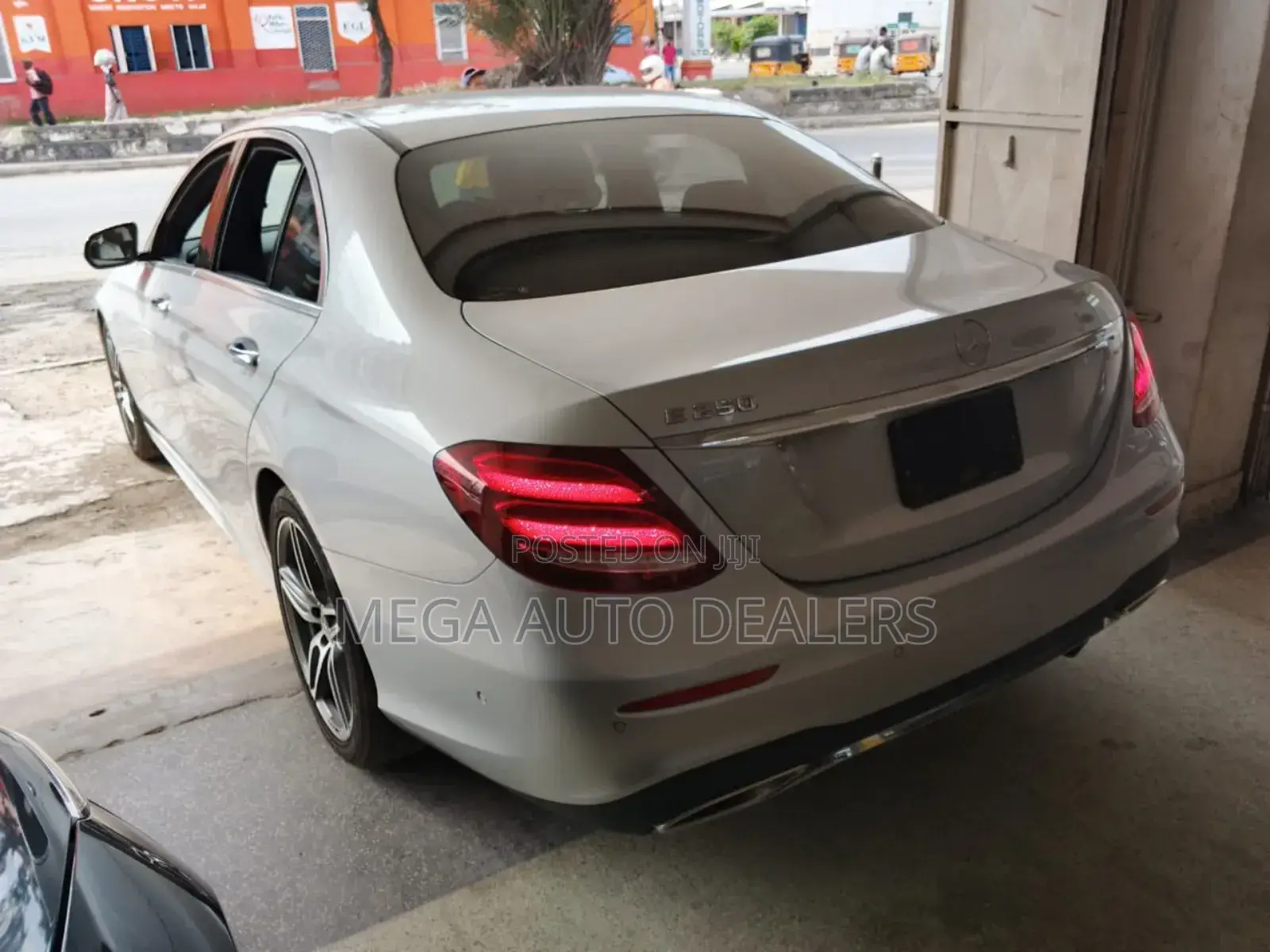 Mercedes-Benz E250 2018 Silver