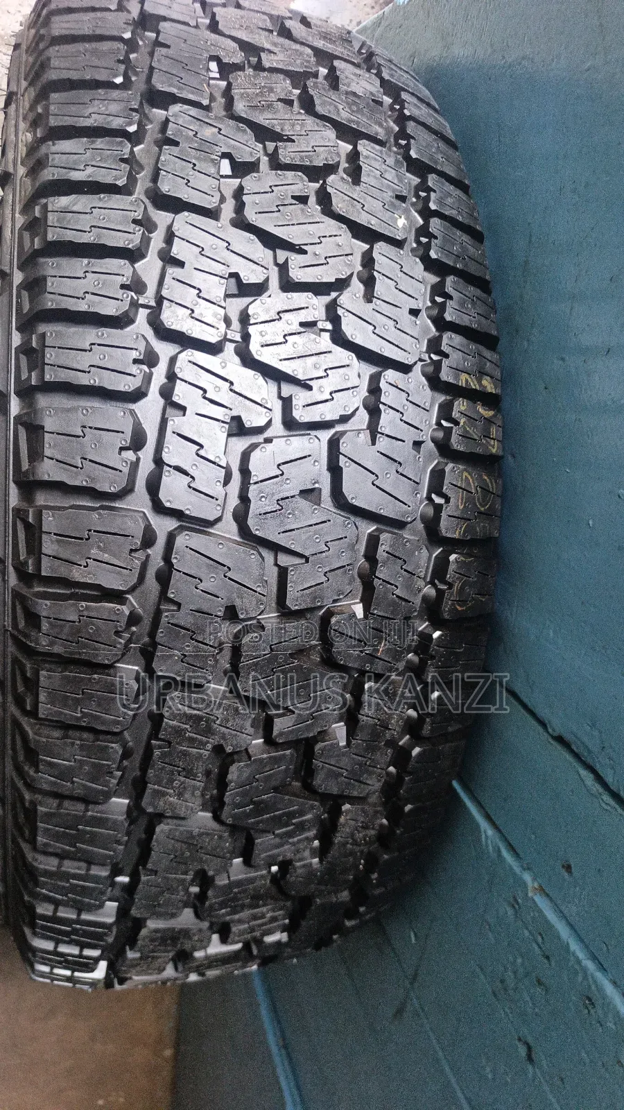 265/60r18 Pirrelli Tyre