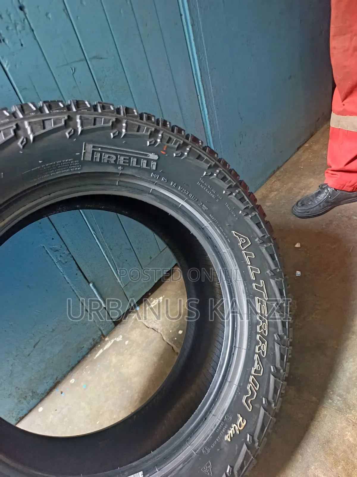265/60r18 Pirrelli Tyre