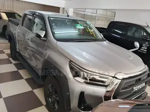 Toyota Hilux 2019 Silver