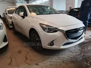 Mazda Demio 2018 White