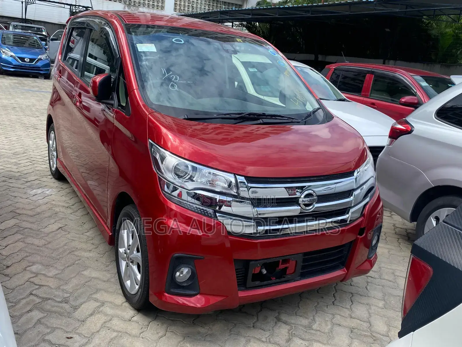 Nissan Dayz 2018 Red