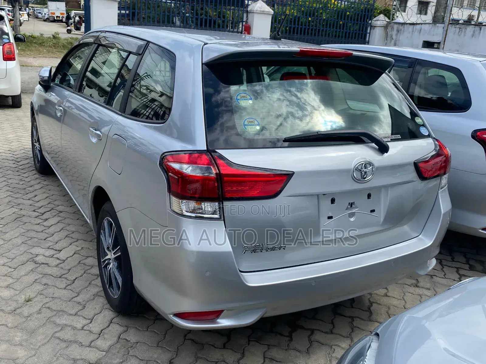 Toyota Corolla Fielder 2018 Gray