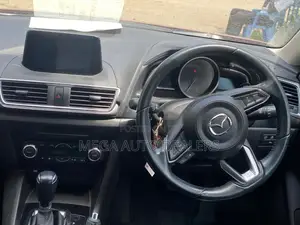 Mazda Axela 2018 Red