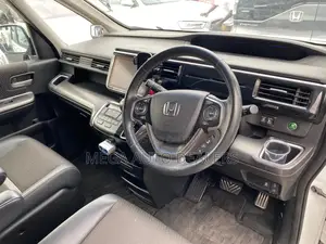 Honda Stepwgn 2018 White